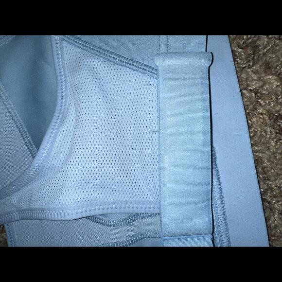 Nike Dri-Fit High-Support Non-Padded Sports Bra - Picture 4 of 12